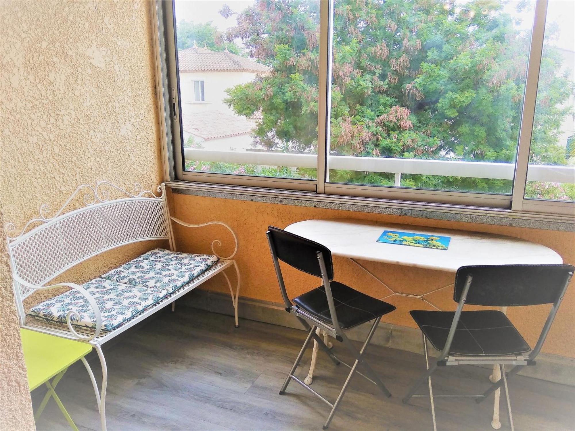 Appartement Port Frejus Avec Loggia Et Acces Plages A Pieds 외부 사진