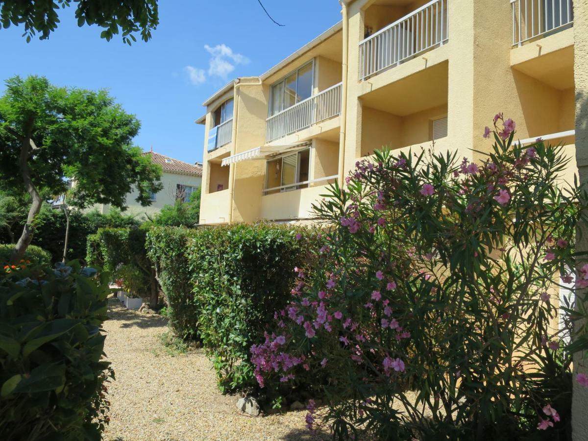 Appartement Port Frejus Avec Loggia Et Acces Plages A Pieds 외부 사진