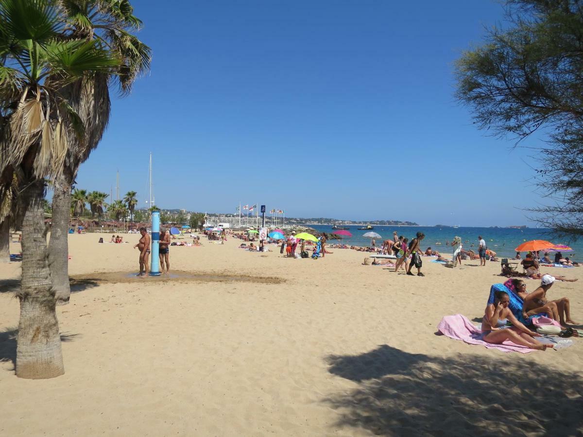 Appartement Port Frejus Avec Loggia Et Acces Plages A Pieds 외부 사진